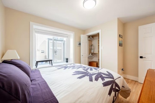 336 26Th Street E, North Vancouver, BC - Indoor Photo Showing Bedroom