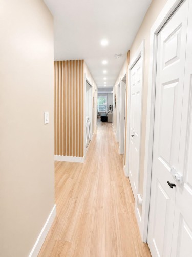 336 26Th Street E, North Vancouver, BC - Indoor Photo Showing Other Room