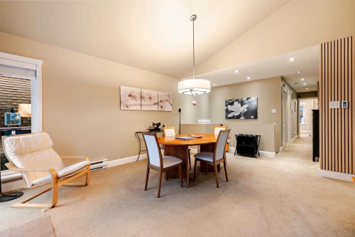 336 26Th Street E, North Vancouver, BC - Indoor Photo Showing Dining Room