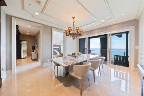 2766 Willoughby Road, West Vancouver, BC - Indoor Photo Showing Dining Room