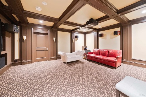2766 Willoughby Road, West Vancouver, BC - Indoor