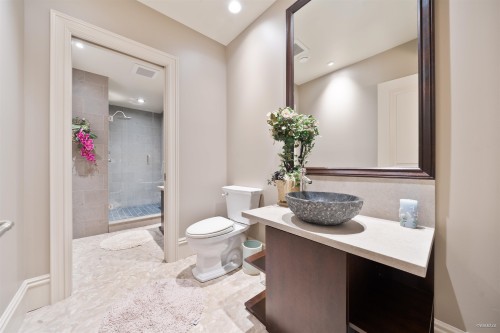 2766 Willoughby Road, West Vancouver, BC - Indoor Photo Showing Bathroom