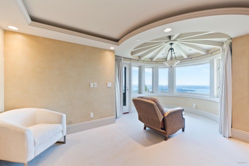 2766 Willoughby Road, West Vancouver, BC - Indoor