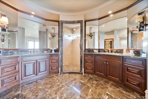 2766 Willoughby Road, West Vancouver, BC - Indoor Photo Showing Bathroom