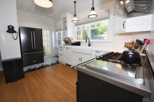 4671 Arthur Drive, Delta, BC - Indoor Photo Showing Kitchen With Upgraded Kitchen