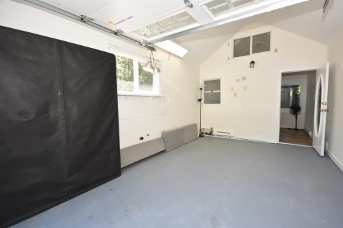4671 Arthur Drive, Delta, BC - Indoor Photo Showing Garage