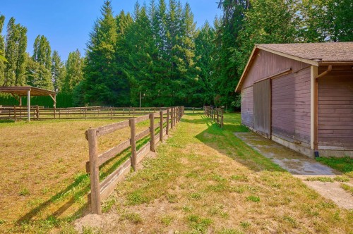21810 132 Avenue, Maple Ridge, BC - Outdoor