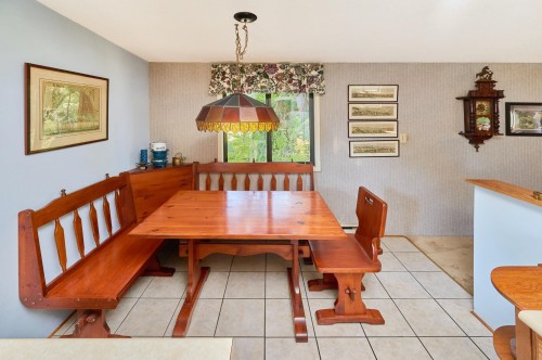 21810 132 Avenue, Maple Ridge, BC - Indoor Photo Showing Dining Room