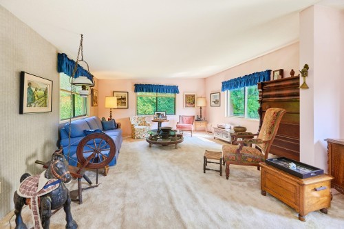 21810 132 Avenue, Maple Ridge, BC - Indoor Photo Showing Living Room
