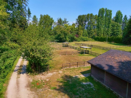 21810 132 Avenue, Maple Ridge, BC - Outdoor
