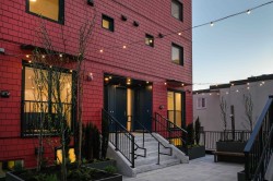 123-1552 3rd Avenue E Vancouver, BC V5N 1G9