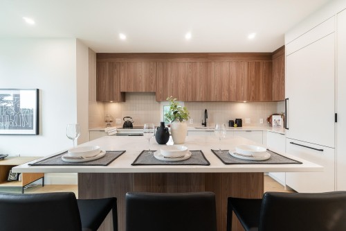 123-1552 3Rd Avenue E, Vancouver, BC - Indoor Photo Showing Other Room