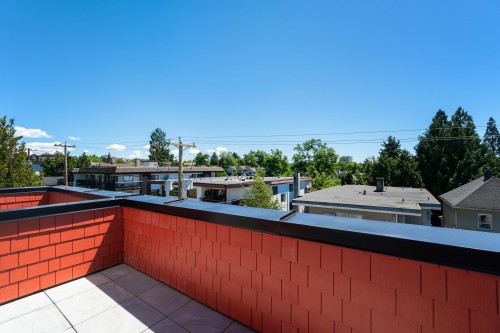 123-1552 3Rd Avenue E, Vancouver, BC - Outdoor