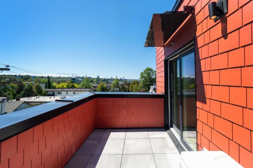 123-1552 3Rd Avenue E, Vancouver, BC - Outdoor