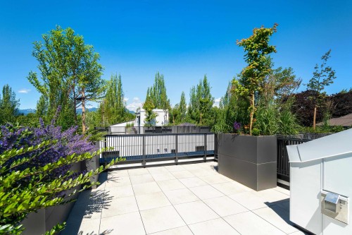 123-1552 3Rd Avenue E, Vancouver, BC - Outdoor