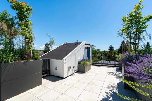 123-1552 3Rd Avenue E, Vancouver, BC - Outdoor