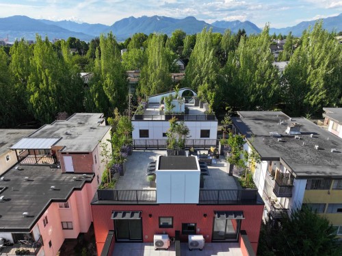 123-1552 3Rd Avenue E, Vancouver, BC - Outdoor With View