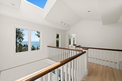 6180 Candia Place, West Vancouver, BC - Indoor Photo Showing Other Room