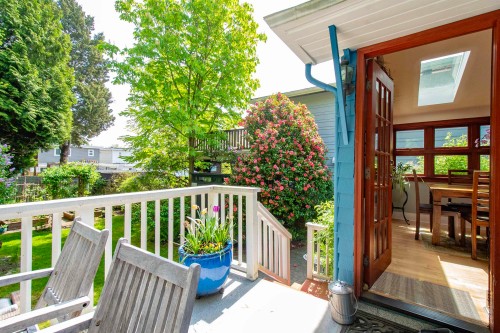 1560 Macgowan Avenue, North Vancouver, BC - Outdoor With Deck Patio Veranda With Exterior