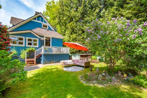 1560 Macgowan Avenue, North Vancouver, BC - Outdoor With Deck Patio Veranda