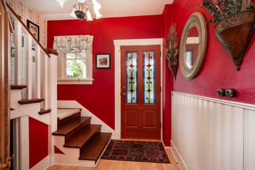 1560 Macgowan Avenue, North Vancouver, BC - Indoor Photo Showing Other Room