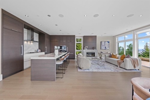 2972 Burfield Place, West Vancouver, BC - Indoor