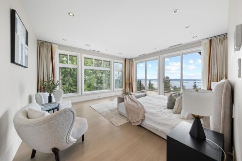 2972 Burfield Place, West Vancouver, BC - Indoor Photo Showing Bedroom