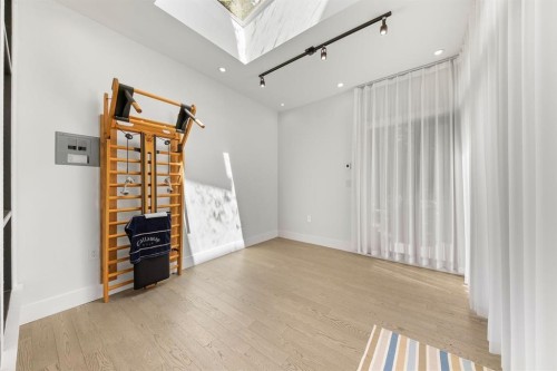 2972 Burfield Place, West Vancouver, BC - Indoor Photo Showing Other Room