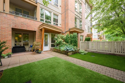 112-2601 Whiteley Court  North Vancouver, BC V7J 2R7