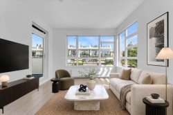 315-711 14th Street W North Vancouver, BC V7M 3E8