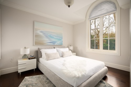 3955 Broadway W, Vancouver, BC - Indoor Photo Showing Bedroom