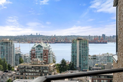 1101-444 Lonsdale Avenue  North Vancouver, BC V7M 3H5