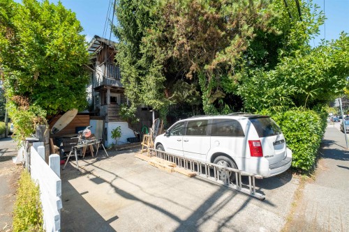 2413 Collingwood Street, Vancouver, BC - Outdoor