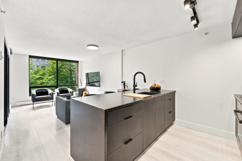 212-1082 Seymour Street , Vancouver, BC V6B 1X9