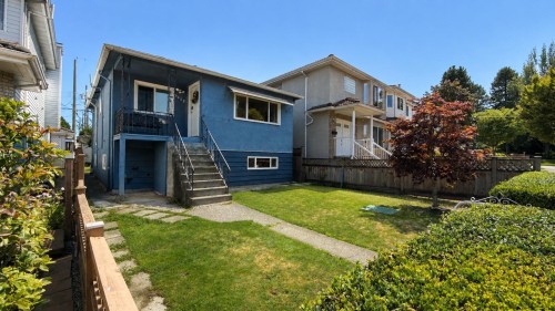 4458 Skeena Street, Vancouver, BC - Outdoor With Facade