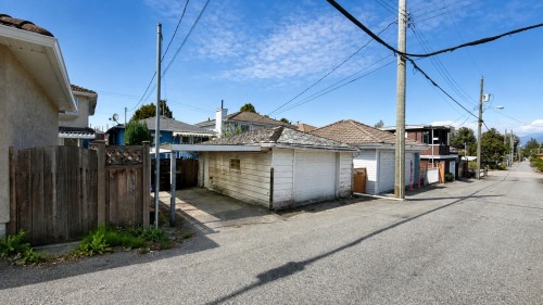 4458 Skeena Street, Vancouver, BC - Outdoor