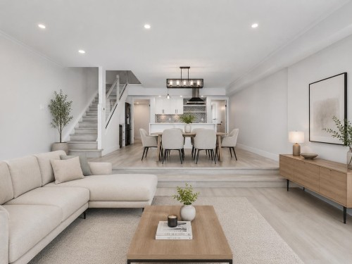 110-1350 View Crescent, Delta, BC - Indoor Photo Showing Living Room