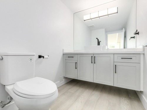 110-1350 View Crescent, Delta, BC - Indoor Photo Showing Bathroom