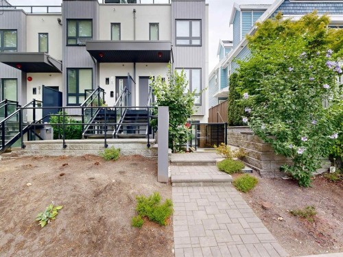 2731 Duke St, Vancouver, BC - Outdoor