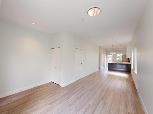 2731 Duke St, Vancouver, BC - Indoor Photo Showing Other Room