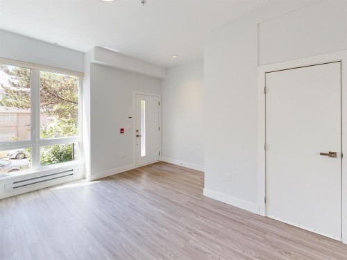 2731 Duke St, Vancouver, BC - Indoor Photo Showing Other Room