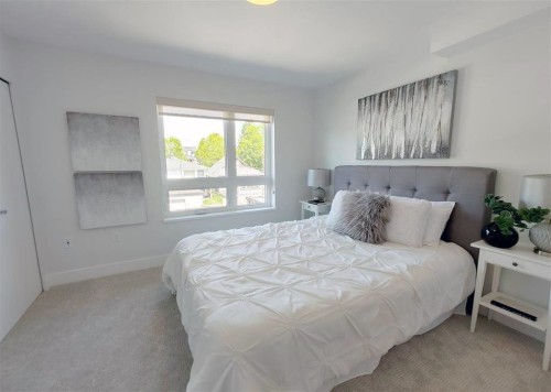 2731 Duke St, Vancouver, BC - Indoor Photo Showing Bedroom