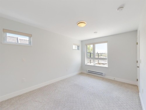 2731 Duke St, Vancouver, BC - Indoor Photo Showing Other Room