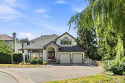 23500 109 Avenue Maple Ridge, BC V2W 1A8