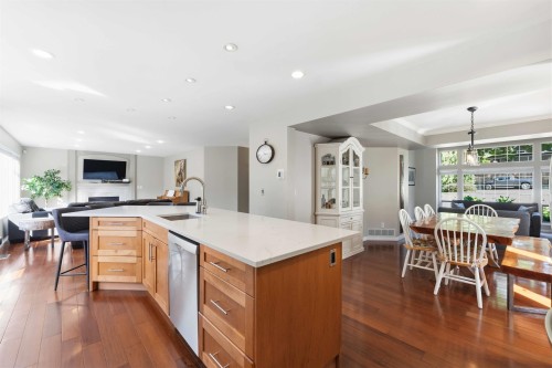 23500 109 Avenue, Maple Ridge, BC - Indoor