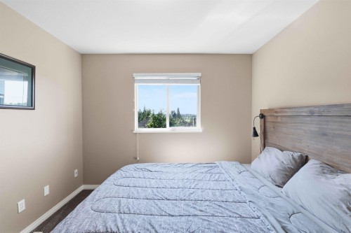 23500 109 Avenue, Maple Ridge, BC - Indoor Photo Showing Bedroom