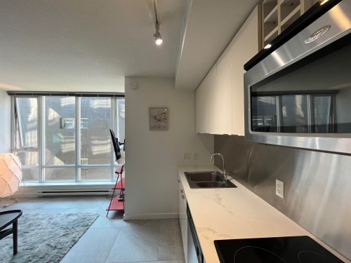 501-233 Robson Street , Vancouver, BC V6B 0E8 2