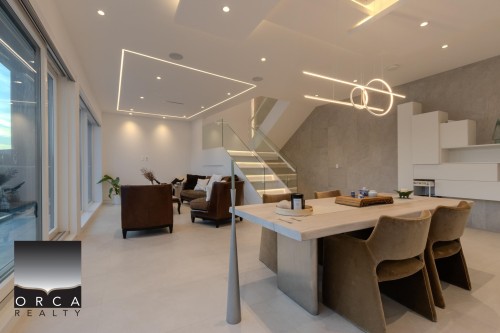 1200 Alderside Road, Port Moody, BC - Indoor