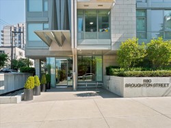 1102-1180 Broughton Street  Vancouver, BC V6G 2B1