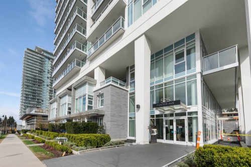 3601-657 Whiting Way, Coquitlam, BC - Outdoor With Balcony With Facade